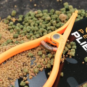 Guru Pellet Pliers