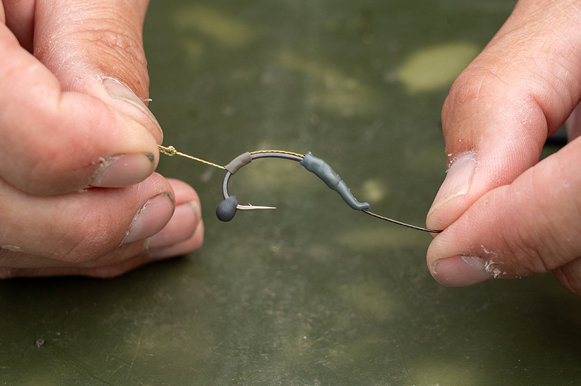 Shot_On_The_Hook_Rig_8 Hoe knoop je de ‘Shot On The Hook’-rig?