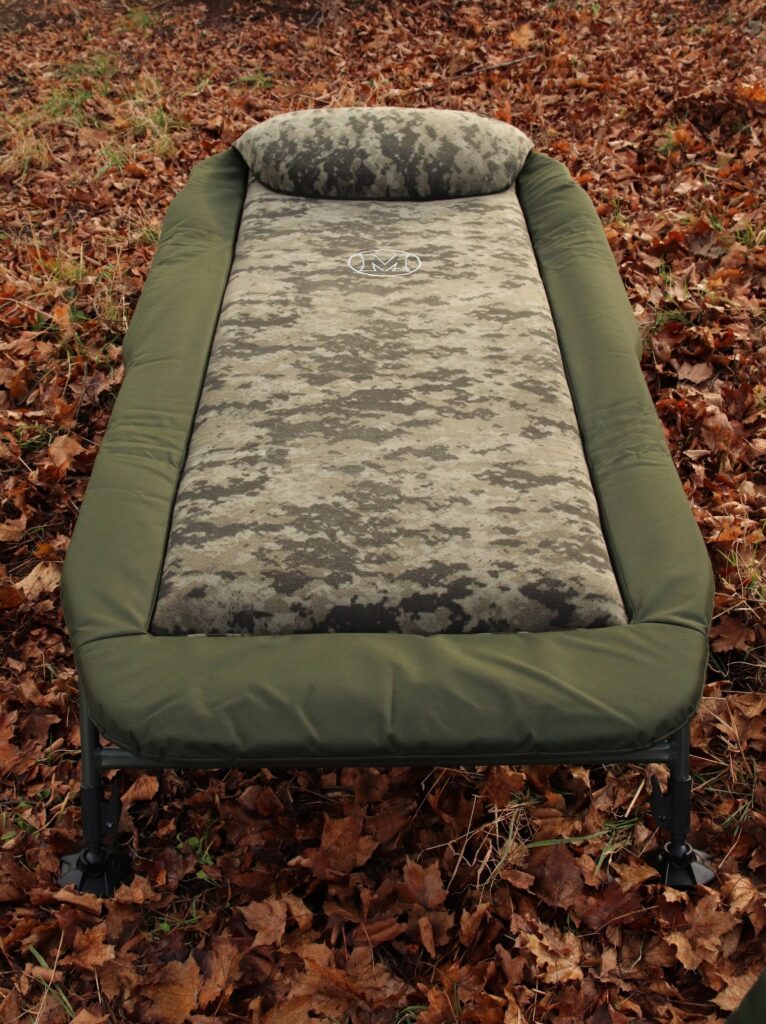 mivardi-camocode-air8-bedchair2-766x1024 De Mivardi CamoCode Air8 Bedchair