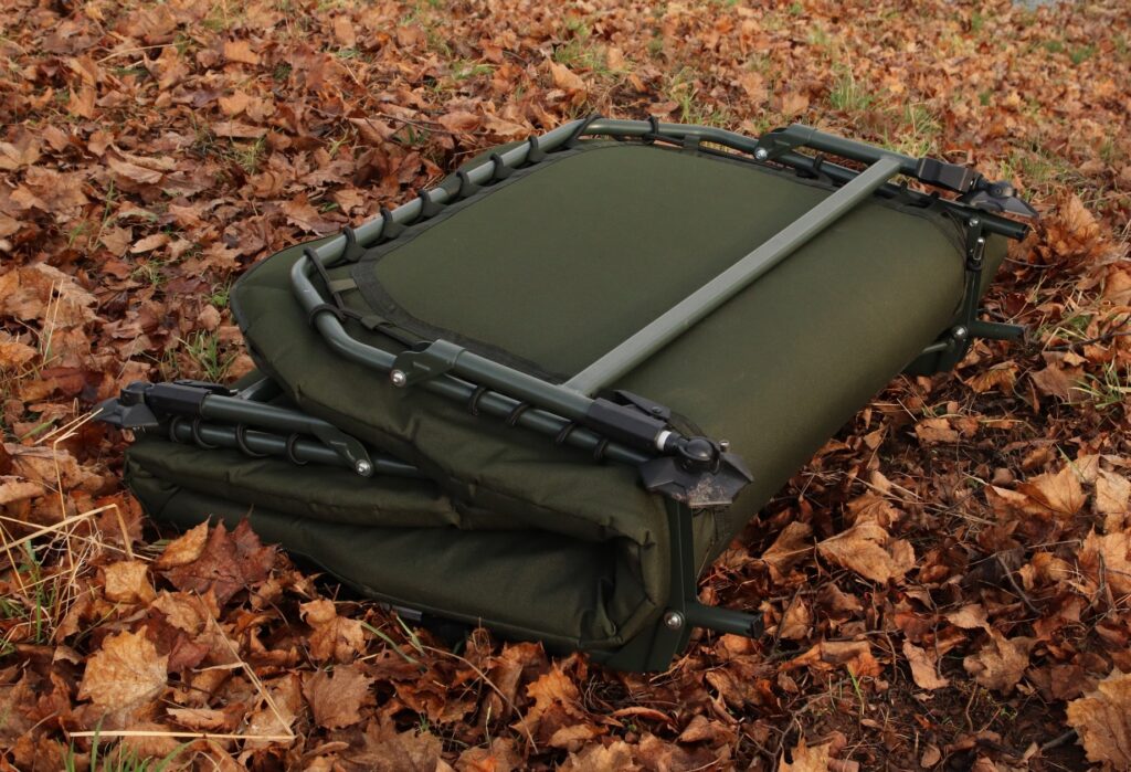 mivardi-camocode-air8-bedchair3-1024x699 De Mivardi CamoCode Air8 Bedchair